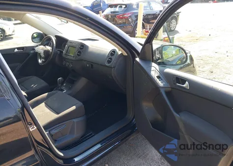 2018 Volkswagen Tiguan Limited 2.0T from USA, damaged, VIN WVGAV7AXXJK005556